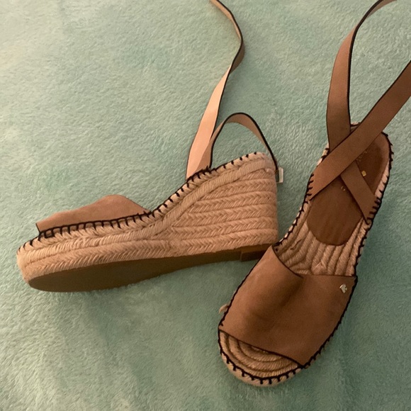 kate spade Shoes - Kate Spade Wedges 8m
